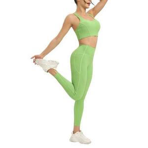 Nouveau dernier style respirant femmes Yoga ensemble pas cher prix séchage rapide vêtements de sport fabriqué au Pakistan taille élastique Yoga Leggings - Product Image 6