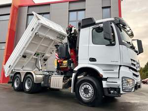 รถบรรทุกเมอร์เซเดส-เบนซ์ อะโรคส์ 6x4 แบบสามทาง ปี 2024 รุ่น FASSI F255A - Product Image 6