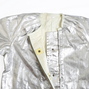 Combinaison de sécurité ignifugée en coton FR personnalisé avec revêtement en aluminium - Product Image 5