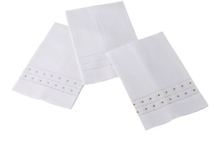 Serviette d'invité à pois brodés personnalisés de haute qualité en coton blanc avec ourlet torchon en lin broderie Quang Thanh - Product Image 2