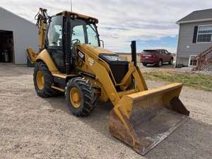 Caterpillar 424 barato - 4WD, martillo hidráulico, aire acondicionado, desplazamiento lateral - Product Image 4