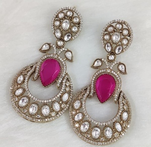 Pendientes Tradicionales Indios de Lujo para Mujer con Piedras Dobles de Polki en Latón, Ideales para Fiestas y Ocasiones Especiales - Product Image 2