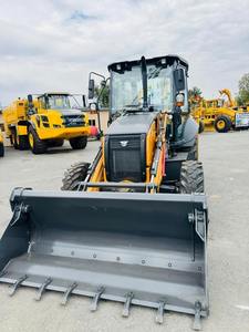 Chargeuse-pelleteuse 4x4 Case 770EX d'occasion de qualité supérieure, modèle 2024, disponible à la vente - Product Image 4