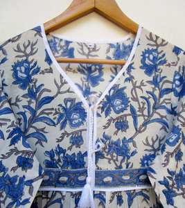 ชุดแมกซี่เดรสลำลองสไตล์อินเดียหรูหราสำหรับผู้หญิงและเด็กผู้หญิงชุดเดรสพิมพ์ลายดอกไม้ใส่ได้ทุกวันมีกระดุม - Product Image 4