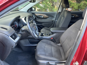 2021 J e p Glad iator Sport S 4x4 Interior de cuero oscuro 4dr Crew Cab 5,0 Ft. SB Caja de cambios automática AWD R16 Tamaño del neumático trasero ACC - Product Image 5