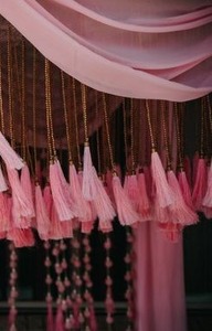 Seda borla cadena guirnalda techo decoración boda tendencia decoración Idea Haldi Mehndi decoraciones Sangeet fiesta evento escenario telón de fondo - Product Image 3