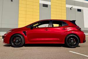 UTILISÉ LHD/RHD 2023 T O Y O T A GR COROLLA CIRCUIT EDITION - Product Image 2