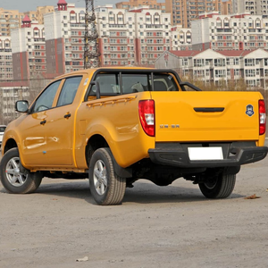 2024 Venta Caliente de Vehículos Usados: Sedán 4x4 de Doble Cabina, Gasolina/Petróleo, Trabajo Pesado, Emisión Euro IV, Transmisión Automática, Techo Solar Panorámico - Product Image 4