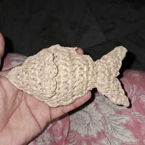 Decoración colgante con tema de pez de ganchillo hecha a medida, decoración del hogar impresa UV para reventa en tiendas - Product Image 4