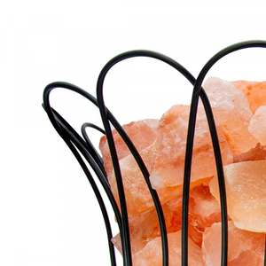<b>Cheap</b> Price Himalayan Pink Salt Chunks Polished Iron <b>Basket</b> Lamp for Home Decoration Natural Crafts OEM Serviced Salt Lamps - Product Image 4