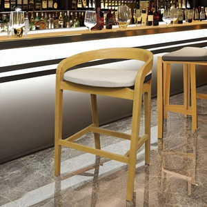 Chaise de bar commerciale moderne en bois massif - Conception robuste et stable avec accoudoirs fixes pour bar à domicile et usage en villa - Product Image 2