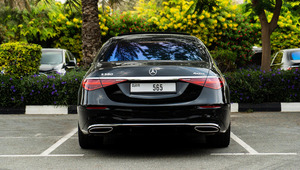 Voitures d'occasion propres et sans accident, <span class=keywords><strong>Mercedes</strong></span> <span class=keywords><strong>S</strong></span> <span class=keywords><strong>580</strong></span> <span class=keywords><strong>2022</strong></span> |   4,0 L |   Voitures d'occasion V8 berline prêtes à être expédiées dans le monde entier - Product Image 6