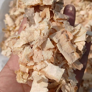 Astillas de madera de pino blanda de alta calidad de Vietnam, grandes cantidades exportadas para muebles y uso agrícola - Product Image 6