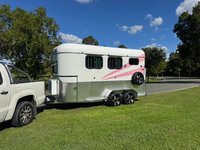 Remorque pour chevaux ICON 2HAL, nouvelle, pour 2 chevaux, chargement par l'angle, 3500 kg, en aluminium, remorque pour chevaux, caravane équine, L860 SN, à prix avantageux