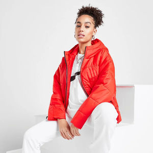 แจ็คเก็ตพัฟเฟอร์แฟชั่นขายส่งแบบเรียบง่าย สกรีนโลโก้ได้ สำหรับผู้หญิง ผลิตจากโรงงาน กันน้ำ ระบายอากาศได้ดี - Product Image 2