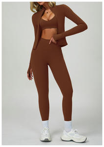 Ensemble de leggings de yoga 2 pièces pour femmes, logo sur le devant, pour la salle de sport, la remise en forme, séchage rapide, respirant, couleurs personnalisées, haute qualité - Product Image 3