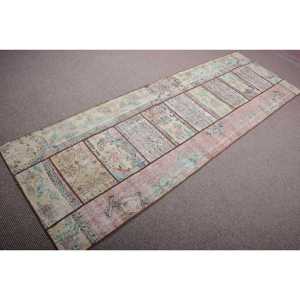 Alfombra vintage de 2,9x8,8 pies, alfombra turca tipo runner, alfombra con motivos de plantas y árboles en tonos marrón y azul. - Product Image 2