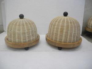 Producto en Oferta: Soporte Decorativo para Servir Cupcakes con Tapa de Vidrio Negro Mármol y Marco de Hierro en Forma Redondeada para Bodas - Product Image 4