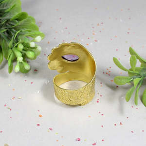 Anillo de Bodas de estilo clásico de Plata de Ley 925 con bisel de piedras preciosas de amatista natural, patrón de amantes brillantes - Product Image 4