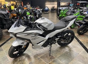 PREMIUM NOUVEAU 2025 KawasakIi NiInja 500 - Product Image 6