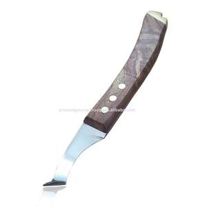 Outils de maréchal-ferrant à vendre Logo personnalisé Couteau à sabot avec pic Manche en bois Lames à double tranchant gauche et droite pour cheval bovin vache - Product Image 3