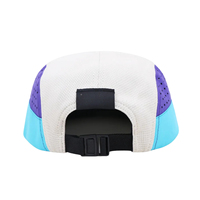 Casquette de running 5 panneaux en maille avec cordon de serrage, 100% polyester, imperméable, fermeture snapback, design triangulaire perforé au laser, pour voyage et usage décontracté