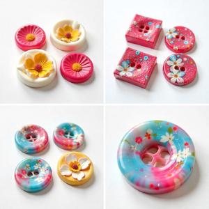 EleganceCraft Botones de resina personalizados Diseño artístico floral y abstracto para proyectos de manualidades y costura de moda - Product Image 3