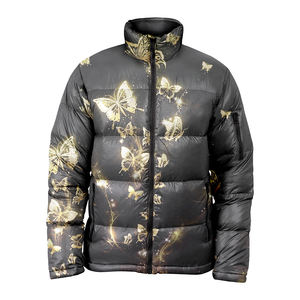 Chaqueta Acolchada Personalizada con Sublimación, Chaqueta Acolchada de Invierno Cálida para Exteriores con Logotipo Personalizado para Hombre, Rojo Clásico con Cuello Alto - Product Image 3