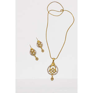 Ensemble collier et boucles d'oreilles en micro-plaqué or avec diamants CZ, collier de créateur pour mariage, fête, usage quotidien, bijoux pour femmes - Product Image 1