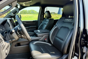 LISTO PARA CONDUCIR - USADO, VOLANTE A LA IZQUIERDA |   CONDUCCIÓN DERECHA |   RAMMSS 1500 TRX CREW CAB 4×4 2021 - Product Image 5