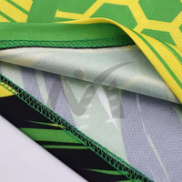 Camiseta Jamaica personalizada para hombre al por mayor en color verde y negro, camiseta fútbol transpirable de secado rápido de camiseta personalizada