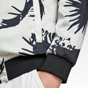 Men's Stylish Reversible Bomber <b>Jacket</b> Color Contrast Windproof <b>Waterproof</b> Casual <b>Thin</b> Zipper Closure Stand Breathable Plus Size - Product Image 5