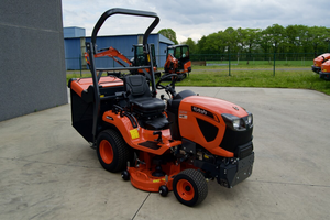 Tracteur agricole compact 4x4 Kubota G231-LD de haute qualité, 23 ch, avec chargeur, très abordable, prêt à être expédié - Product Image 3
