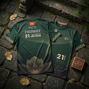 เสื้อยืดวิ่งผู้ชายแบบกำหนดเอง แห้งเร็ว ระบายอากาศได้ดี ชุดกีฬา OEM ODM ขายส่ง เสื้อฝึกซ้อม - Product Image 1