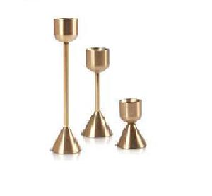 Candelabro de Aluminio Vintage Atemporal Hecho a Mano con Acabado Antiguo Elegante para Decoración de Interiores del Hogar para Pascua y Navidad - Product Image 1
