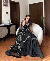 Fabzone Kurta Palazzo pour femmes, broderie lourde, georgette, inspiré de l'actrice de Bollywood Kangana, tenue de soirée, Fabzone Sharara