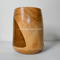 Tabouret moderne en bois naturel creux et arrondi avec assise en bois massif pour salon, chambre, hôtel, salle à manger et cuisine