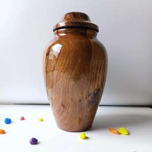 Urna de madera de alta calidad hecha a mano, venta al por mayor, urnas de cremación, suministros funerarios, urnas de madera para cenizas humanas, adultos de la India - Product Image 1