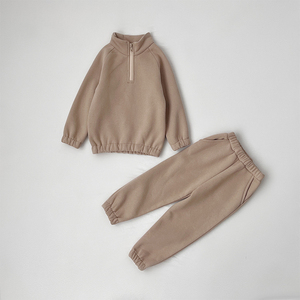 ชุดวอร์มเล่นกีฬาทำด้วยผ้าขนสัตว์สำหรับทุกเพศของ2024ชุดเสื้อผ้าคอตตอนลายสก็อตสไตล์ลำลองสำหรับเด็กวัยหัดเดินเด็กผู้ชายดีไซน์โลโก้ตามสั่ง - Product Image 3