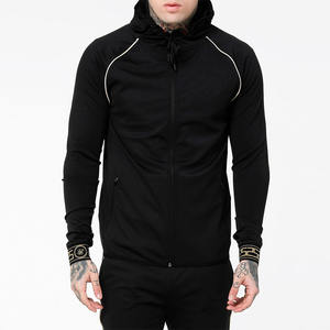 Nouveau modèle Survêtement d'hiver à capuche solide pour hommes Survêtement noir Gym Jogging en coton personnalisé - Product Image 1