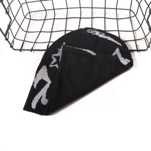 Bonnet en tricot personnalisé Y2K Hip Hop Streetwear, tendance, chaud pour l'automne et l'hiver, pour un usage quotidien - Product Image 3