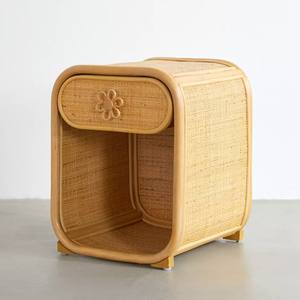 Buffet de luxe au design unique, meuble pour chambre à coucher, buffet de chevet en rotin fabriqué à la main de manière écologique - Product Image 1