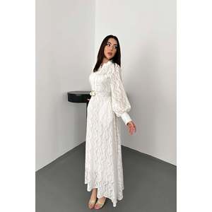 Vestido largo color crudo con detalle de cinturón - Ecru - Product Image 2