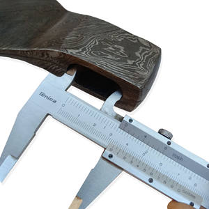 Cabeza de hacha torcida de Damasco rústica de alta calidad OEM grado Industrial supervivencia Barbuda al aire libre grabado al por mayor - Product Image 5