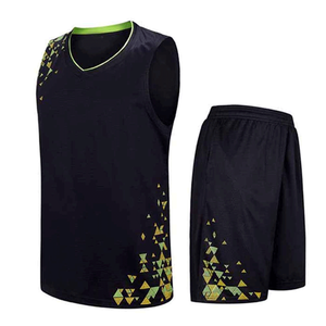 Uniforme de desgaste de fútbol 7v7 de diseño personalizado de alta calidad y duradero - Product Image 1