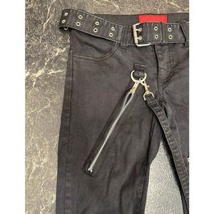 Pantalon noir HIGH Gothic Grunge avec chaînes, bretelles et fermetures éclair, coupe slim pour femmes, 2026 - Product Image 6