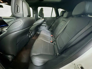 Oferta de la mejor calidad: Mercedes-Benz GLC 300 RWD 2024 usado - Product Image 3