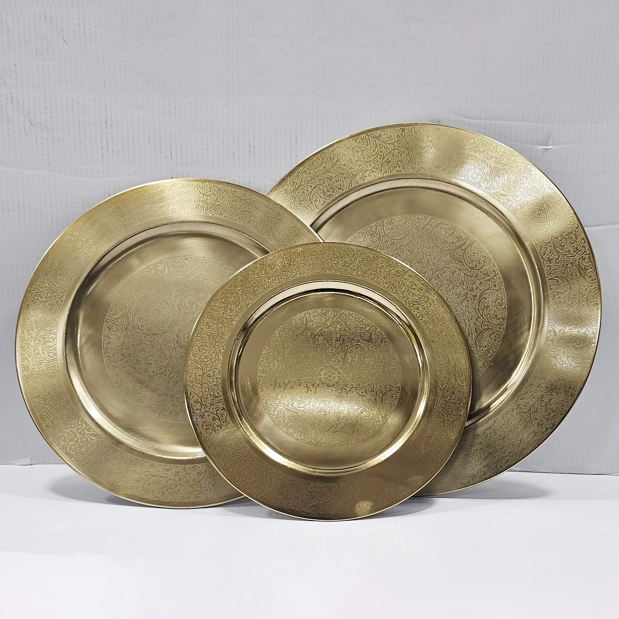 Hot selling Kitchen ware Gold set of three plates Dinnerware Tableware Modern Luxury Iron Dinner Set Bohemian Plate by Indian m