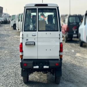 Accessoires automobiles tout-terrain de haute qualité Followish pour véhicules d'occasion : Toit rigide, couvre-caisson et vitres pour Toyota Land Cruiser à prix abordable - Product Image 3