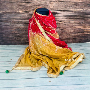 Dupatta Bandhani à bordure lourde imprimée à la main de style Rajasthanais avec travail en Gotta doré pour fête de mariage, Dupatta de faveur pour Sangeet - Product Image 3
